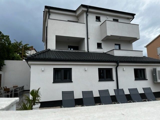 House in Premantura, Croatia, 328 sq.m - picture 1