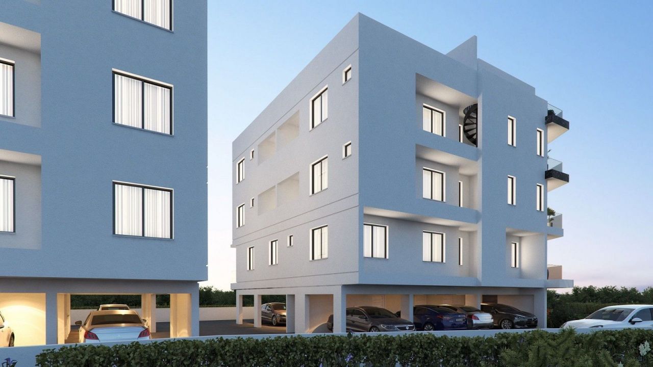 Gewerbeimmobilien in Larnaka, Zypern, 492 m2 - Foto 1