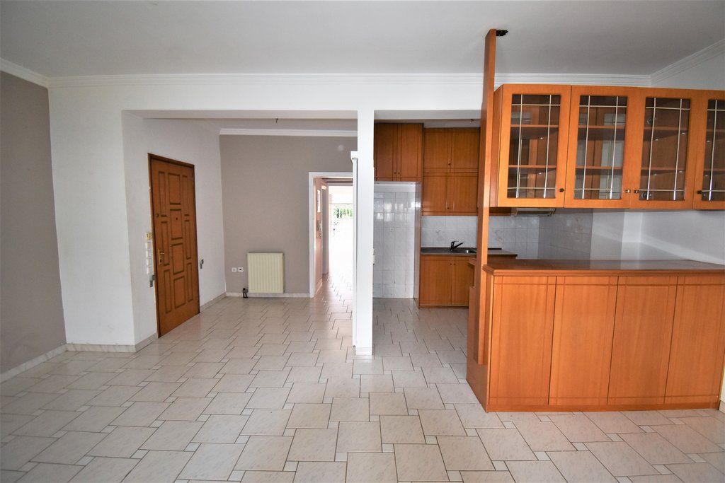 Apartment in Loutraki, Greece, 98 sq.m - picture 1