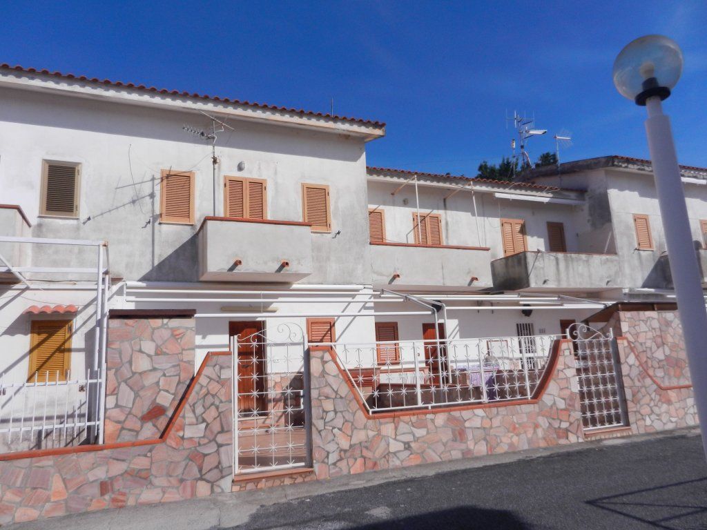 Flat in Scalea, Italy, 93 sq.m - picture 1