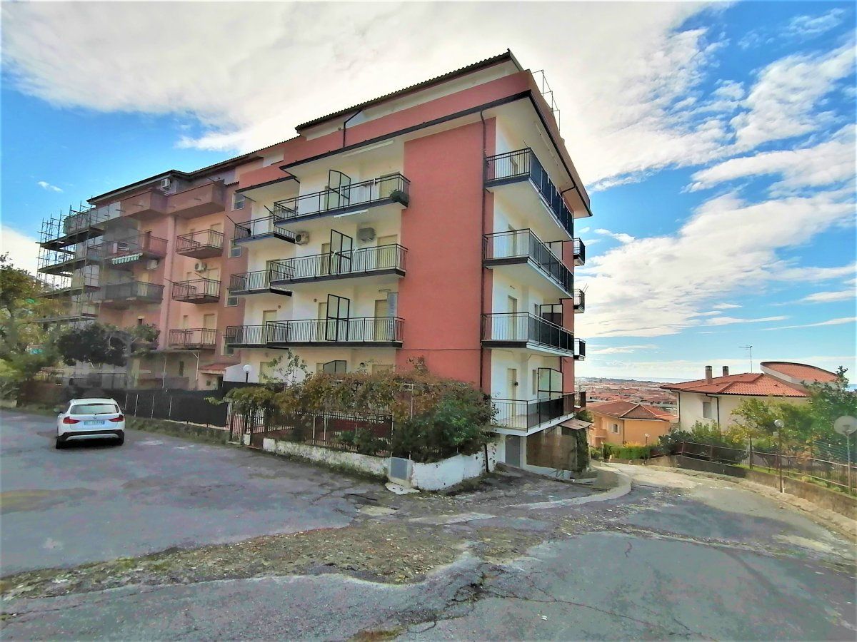 Flat in Scalea, Italy, 50 sq.m - picture 1