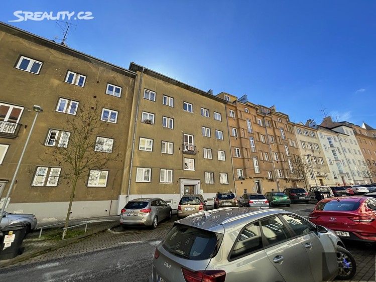 Flat in Karlovy Vary, Czech Republic, 54 sq.m - picture 1