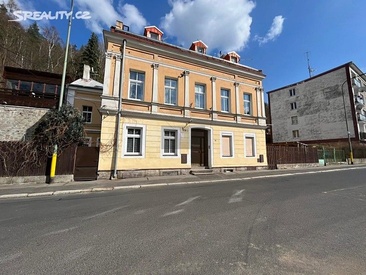 Flat in Karlovy Vary, Czech Republic, 151 sq.m - picture 1