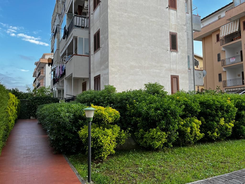Appartement à Scalea, Italie, 111 m2 - image 1