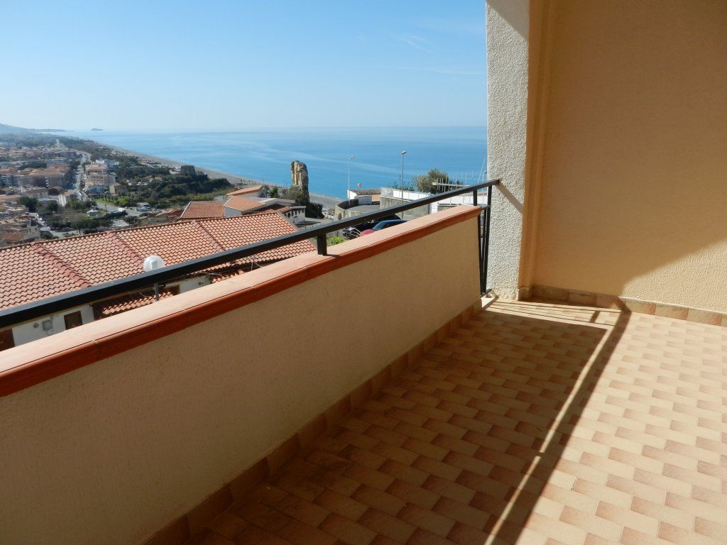 Flat in Scalea, Italy, 65 sq.m - picture 1