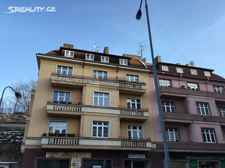 Flat in Karlovy Vary, Czech Republic, 76 sq.m - picture 1