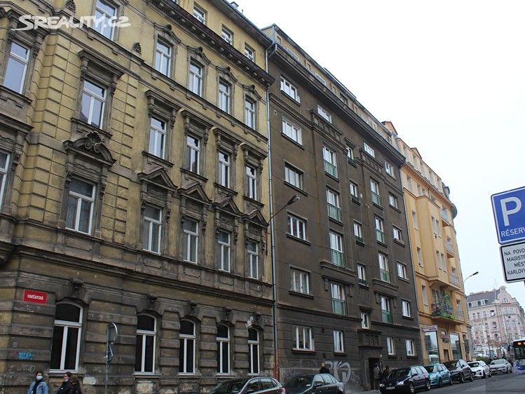 Flat in Karlovy Vary, Czech Republic, 99 sq.m - picture 1