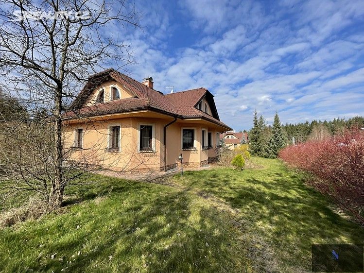 Villa in Karlovy Vary, Czech Republic, 350 sq.m - picture 1