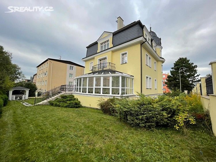 Villa in Karlsbad, Tschechien, 1 127 m2 - Foto 1