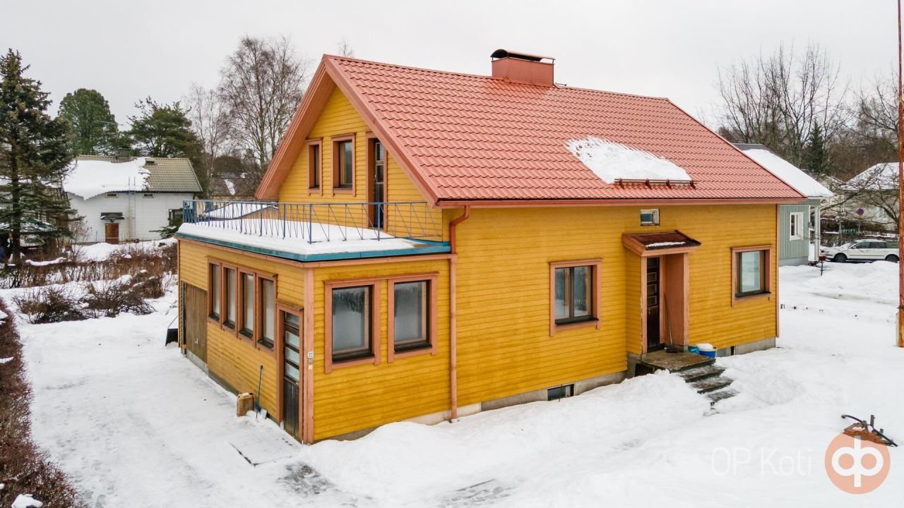 House in Iisalmi, Finland, 150 sq.m - picture 1