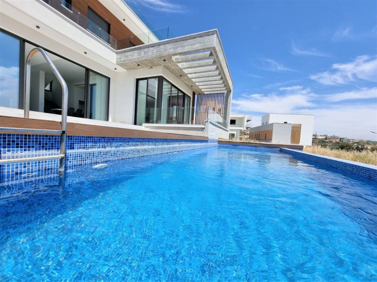 Villa in Limassol, Cyprus, 400 sq.m - picture 1
