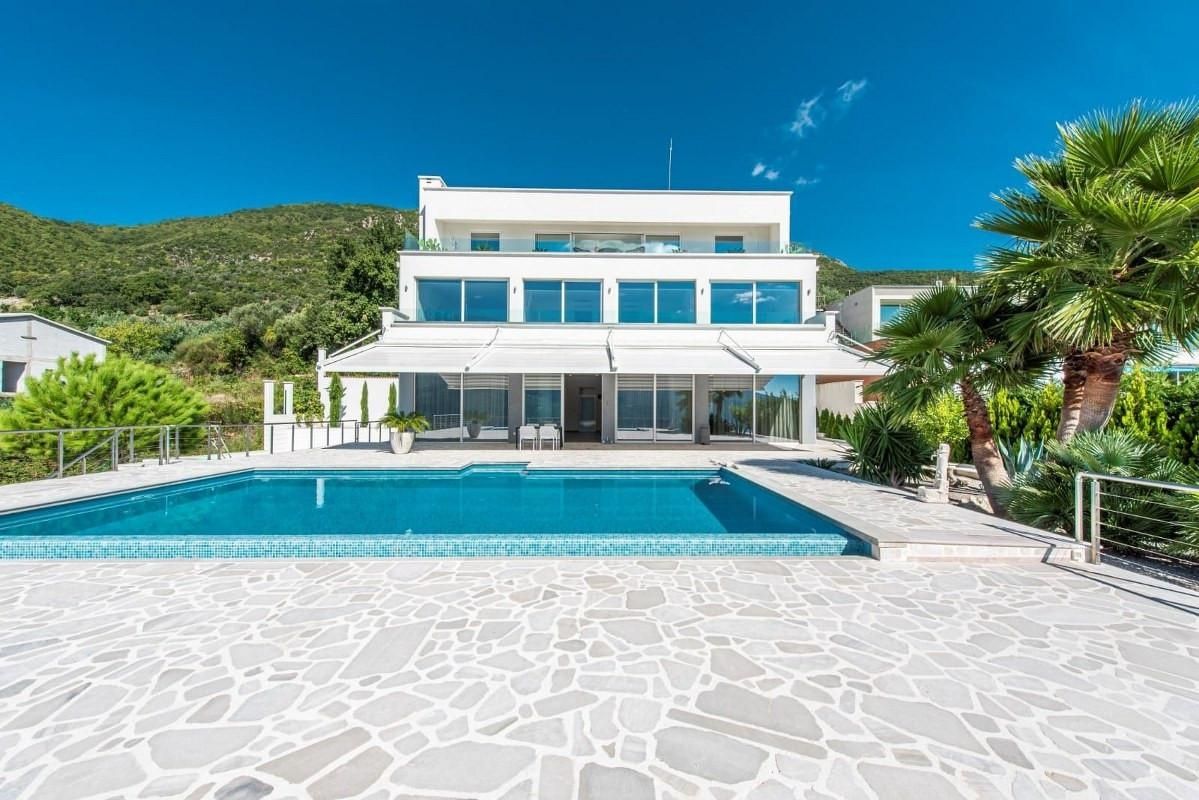 House in Herceg-Novi, Montenegro, 824 sq.m - picture 1