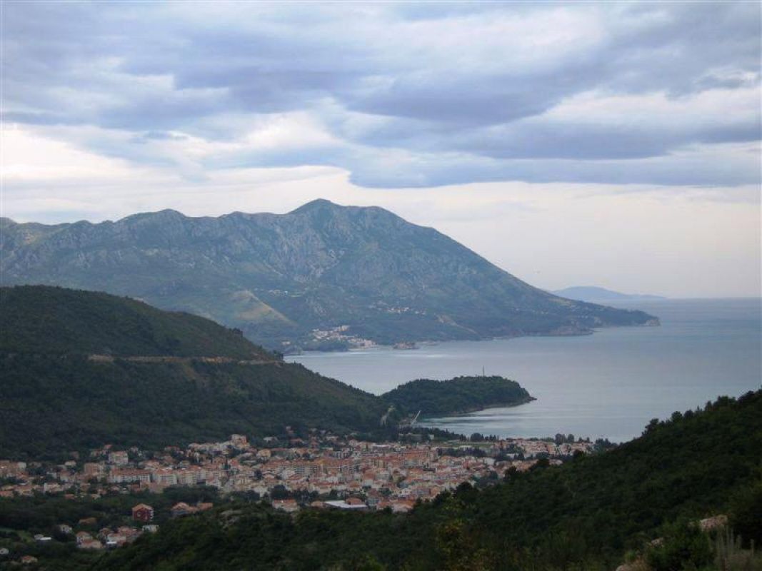 Land in Budva, Montenegro, 41 415 sq.m - picture 1