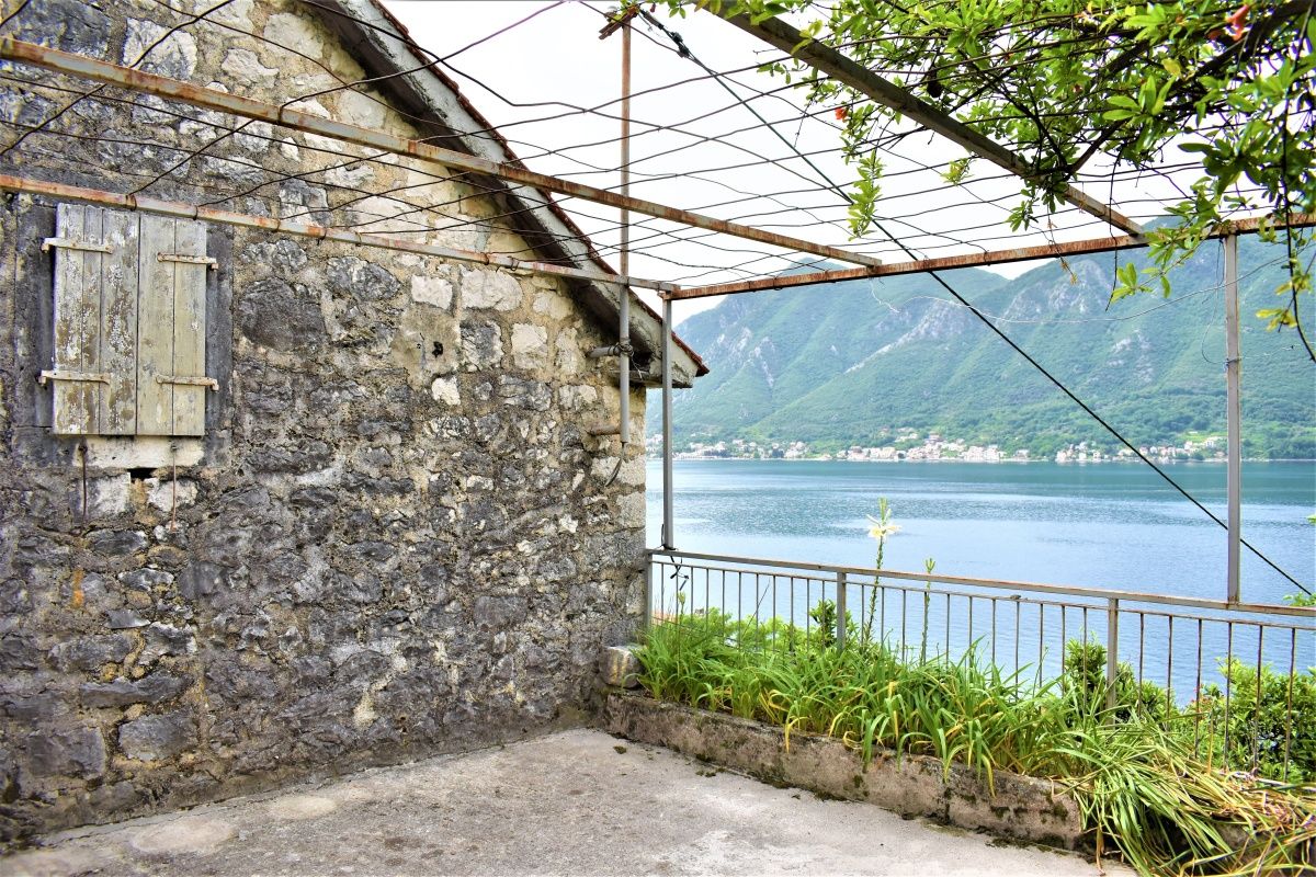 House in Kotor, Montenegro, 108 sq.m - picture 1