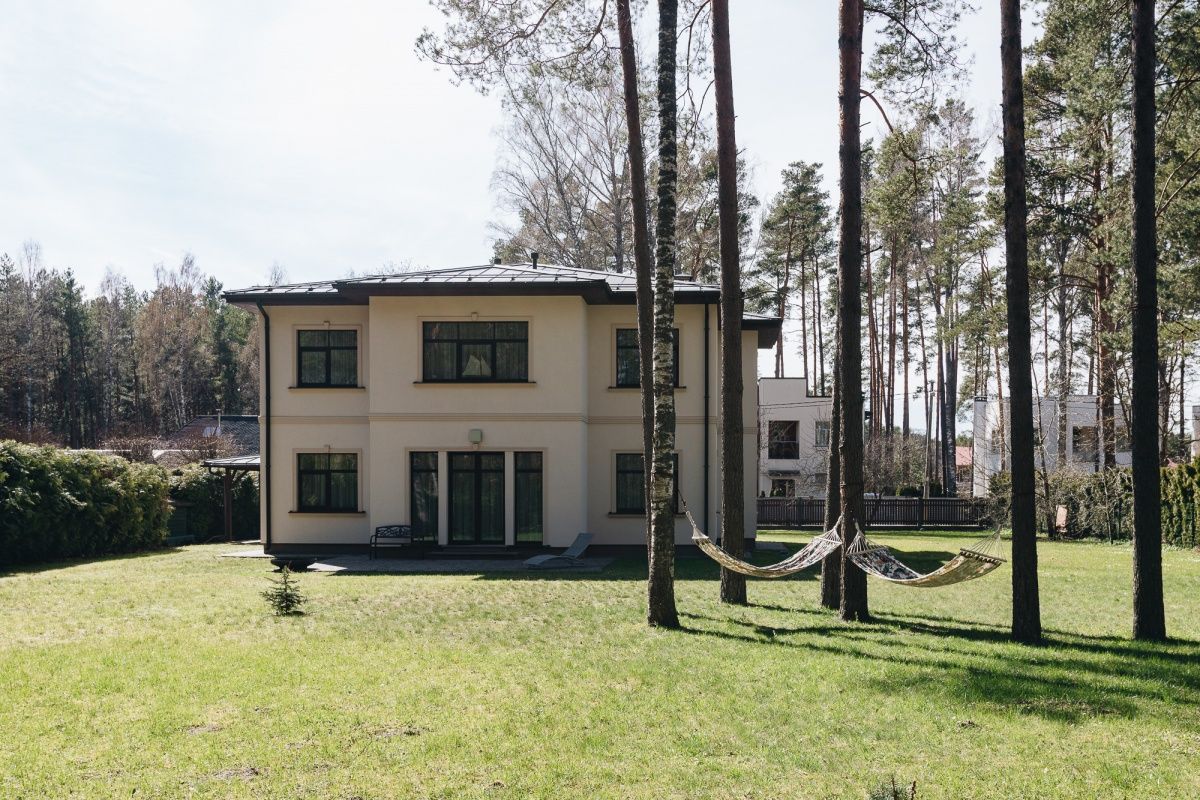 House in Jurmala, Latvia, 302 sq.m - picture 1