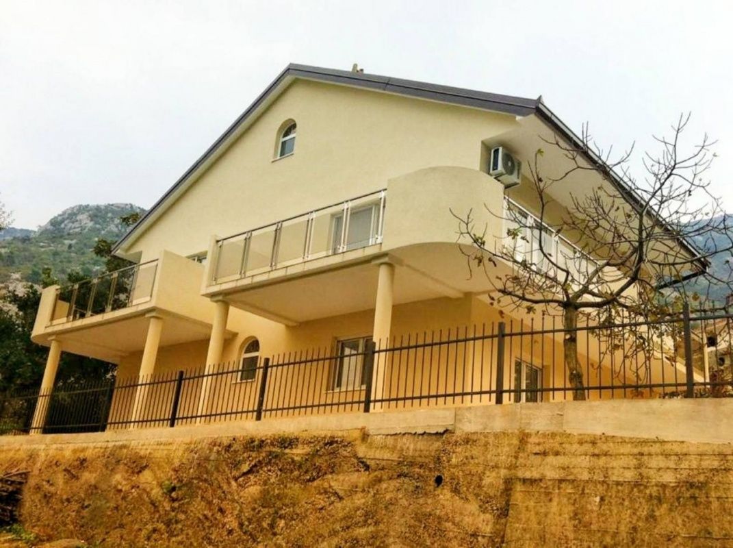 Casa en Kotor, Montenegro, 170 m2 - imagen 1