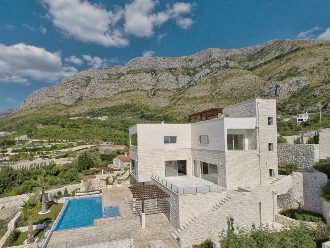 Casa en Budva, Montenegro, 570 m2 - imagen 1