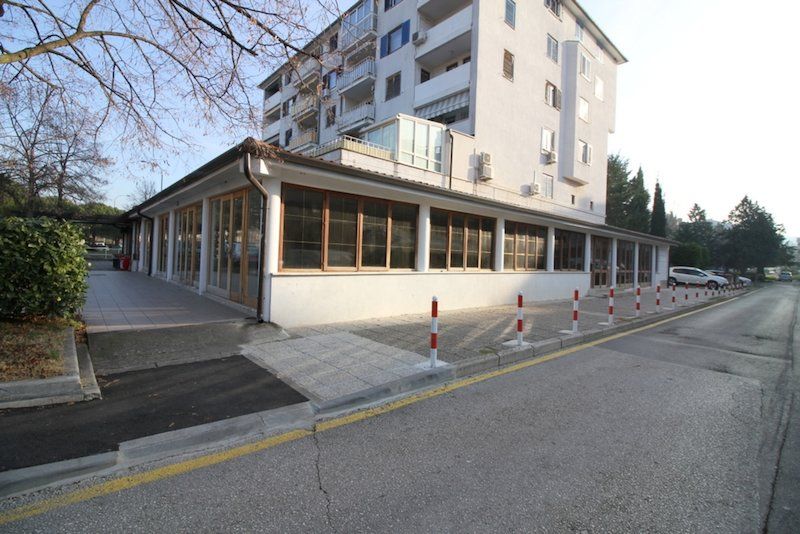 Commercial property in Piran, Slovenia, 576 sq.m - picture 1