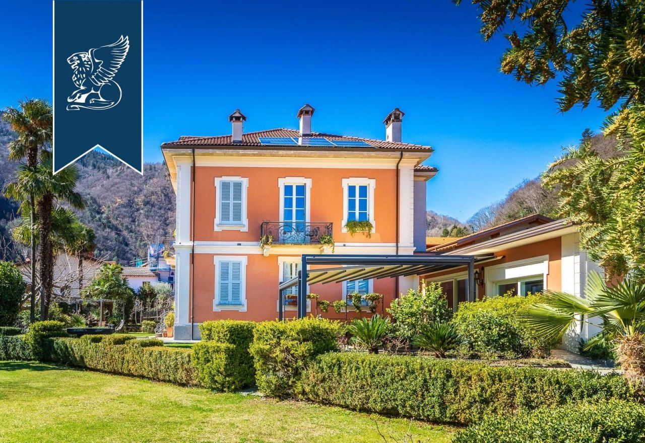 Villa in Cannobio, Italy, 600 sq.m - picture 1