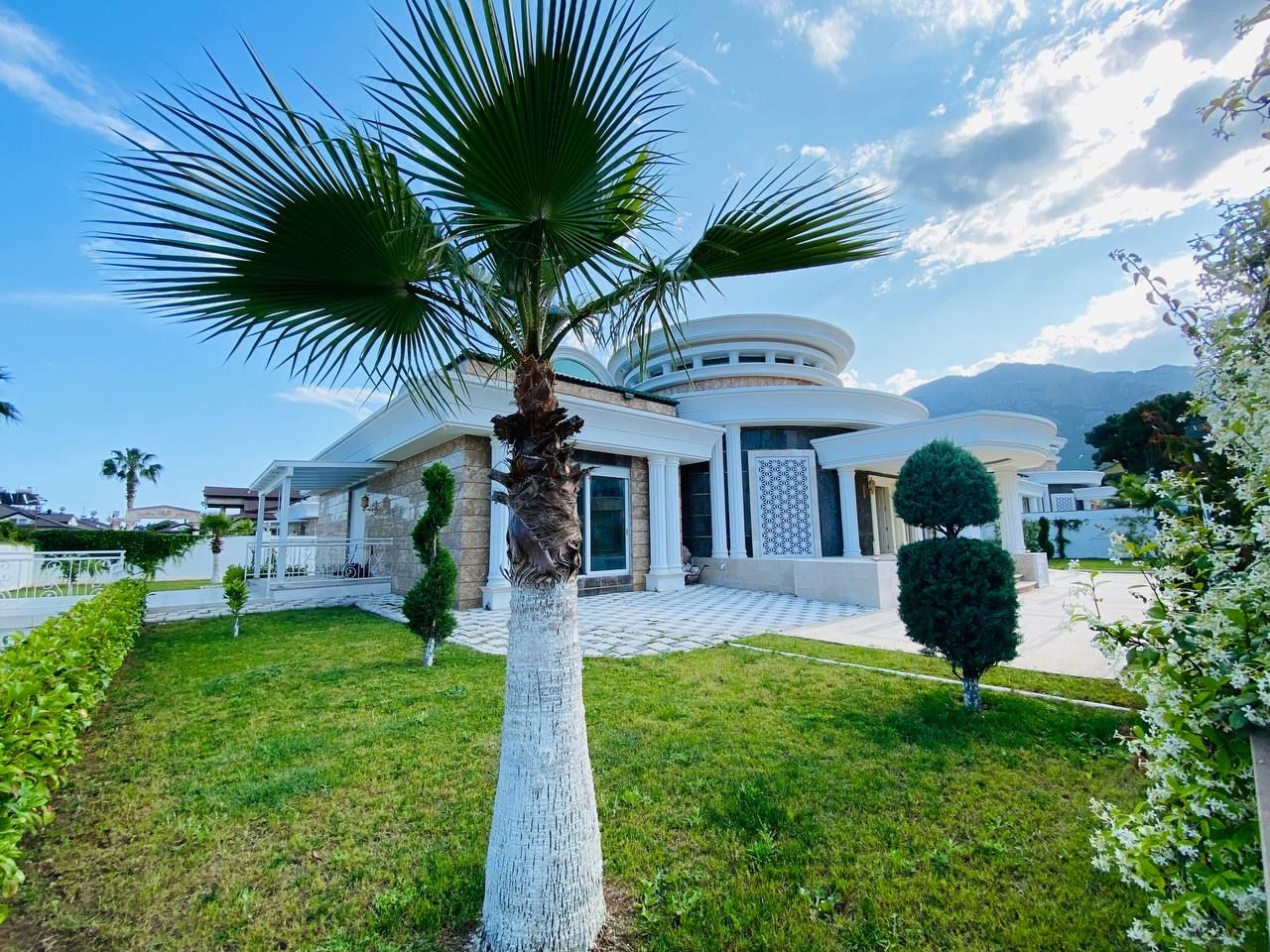 Villa in Kemer, Turkey, 350 sq.m - picture 1