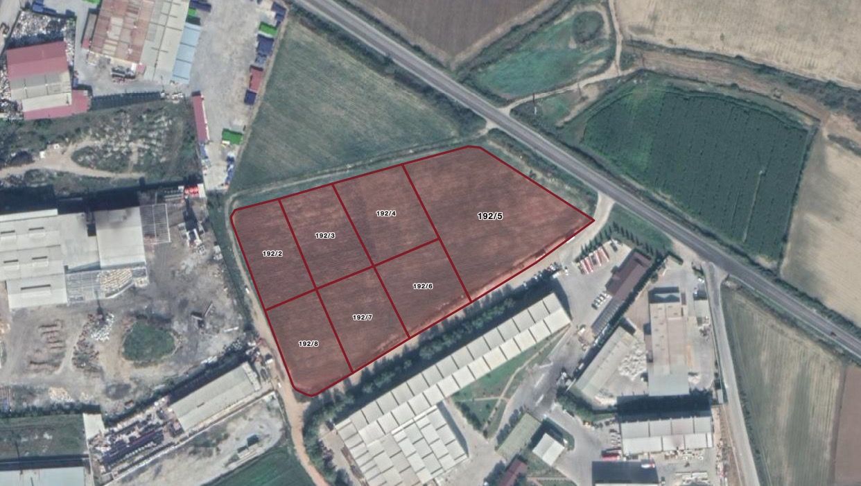 Investment project in Izmir, Turkey, 22 500 sq.m - picture 1