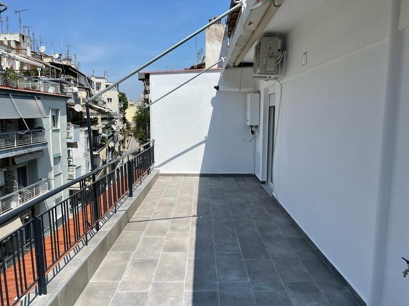 Flat in Thessaloniki, Greece, 36 sq.m - picture 1