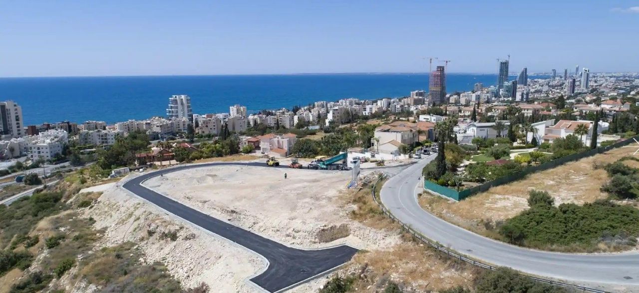 Terrain à Limassol, Chypre, 1 035 m2 - image 1