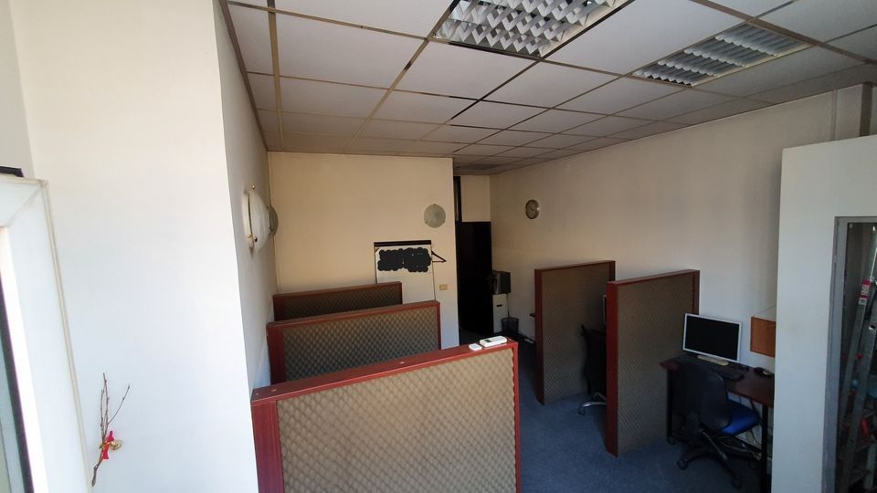 Office in Pula, Croatia, 34 sq.m - picture 1