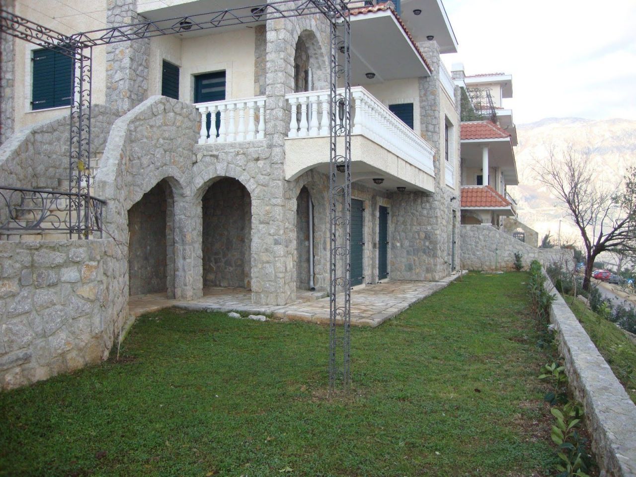 Villa à Kostanjica, Monténégro, 235 m2 - image 1