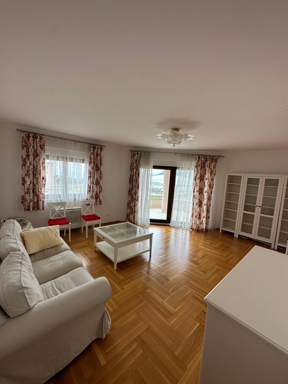Apartment in Bar, Montenegro, 88 sq.m - picture 1