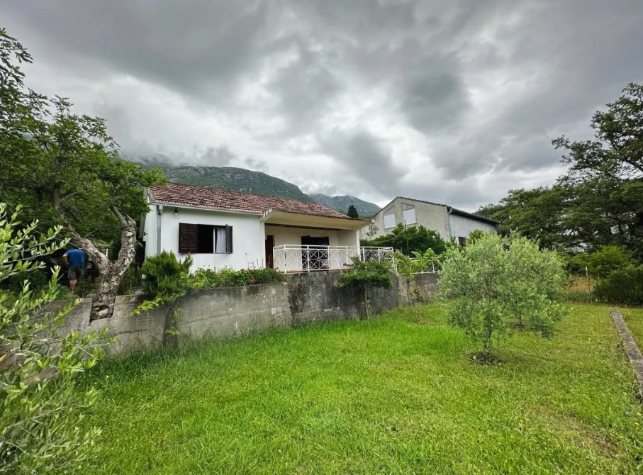 Haus in Chan, Montenegro, 90 m2 - Foto 1