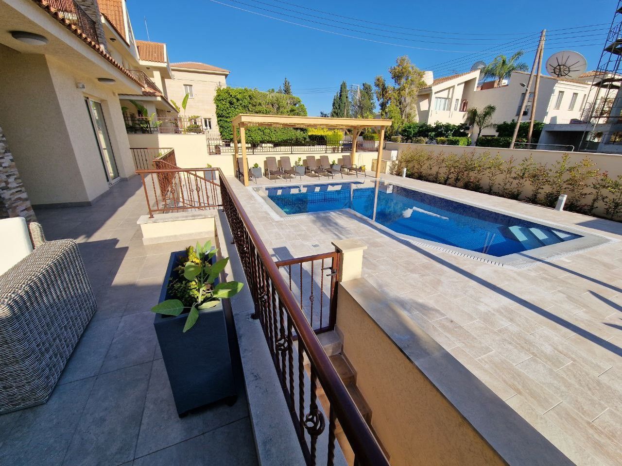 Villa in Limassol, Cyprus, 526 sq.m - picture 1