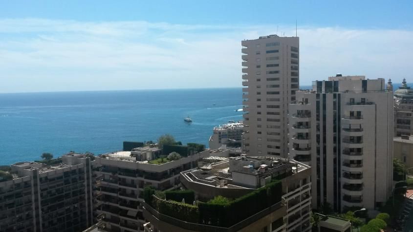 Penthouse in Monaco, Monaco, 300 sq.m - picture 1