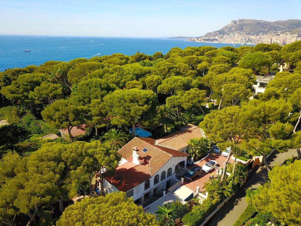 Villa en Roquebrune Cap Martin, Francia, 450 m2 - imagen 1