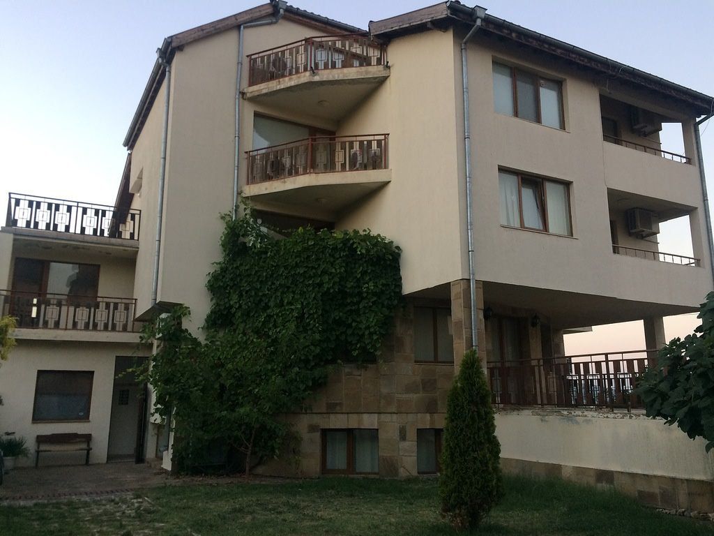 Apartment in Kranevo, Bulgaria, 110 sq.m - picture 1