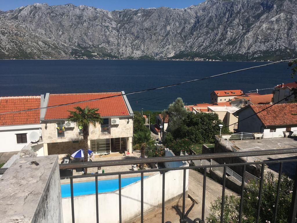 Flat in Stoliv, Montenegro, 71 sq.m - picture 1