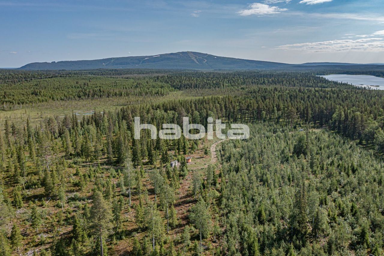 Land in Kittila, Finland, 282 900 sq.m - picture 1