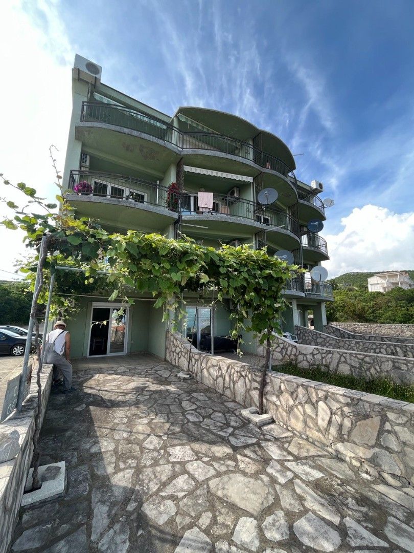 Wohnung in Krimovica, Montenegro, 63 m2 - Foto 1