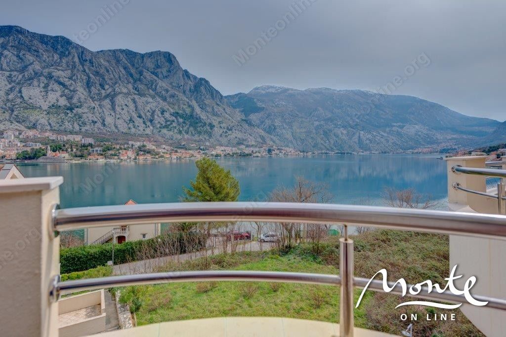 Hotel in Kotor, Montenegro, 595 sq.m - picture 1
