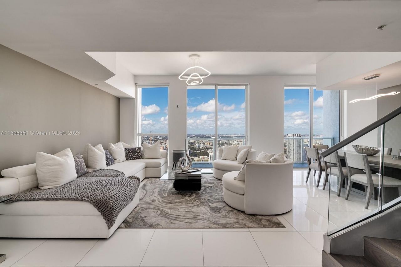 Penthouse in Miami, USA, 300 sq.m - picture 1