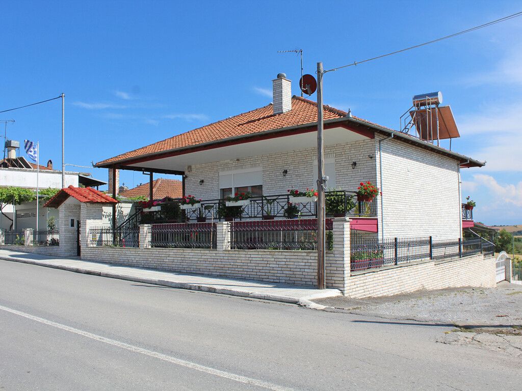 Haus in Pieria, Griechenland, 285 m2 - Foto 1