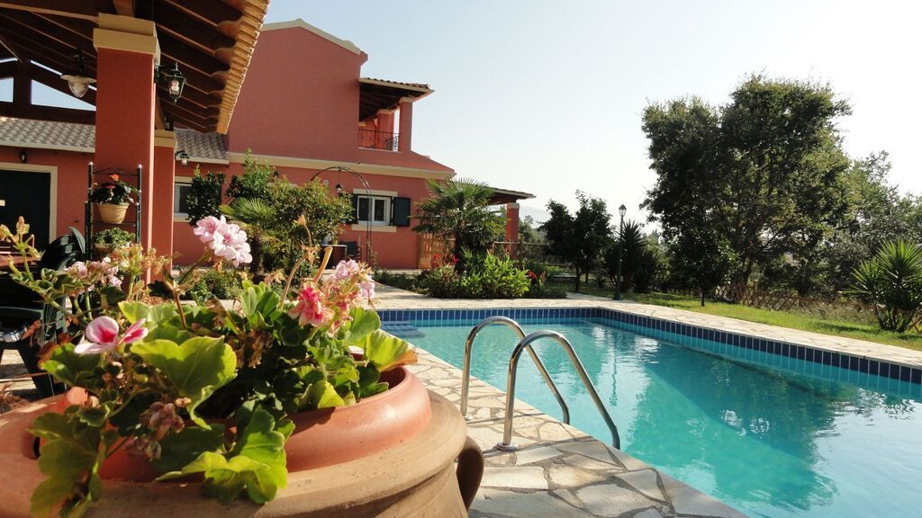 Villa in Corfu, Greece, 250 sq.m - picture 1