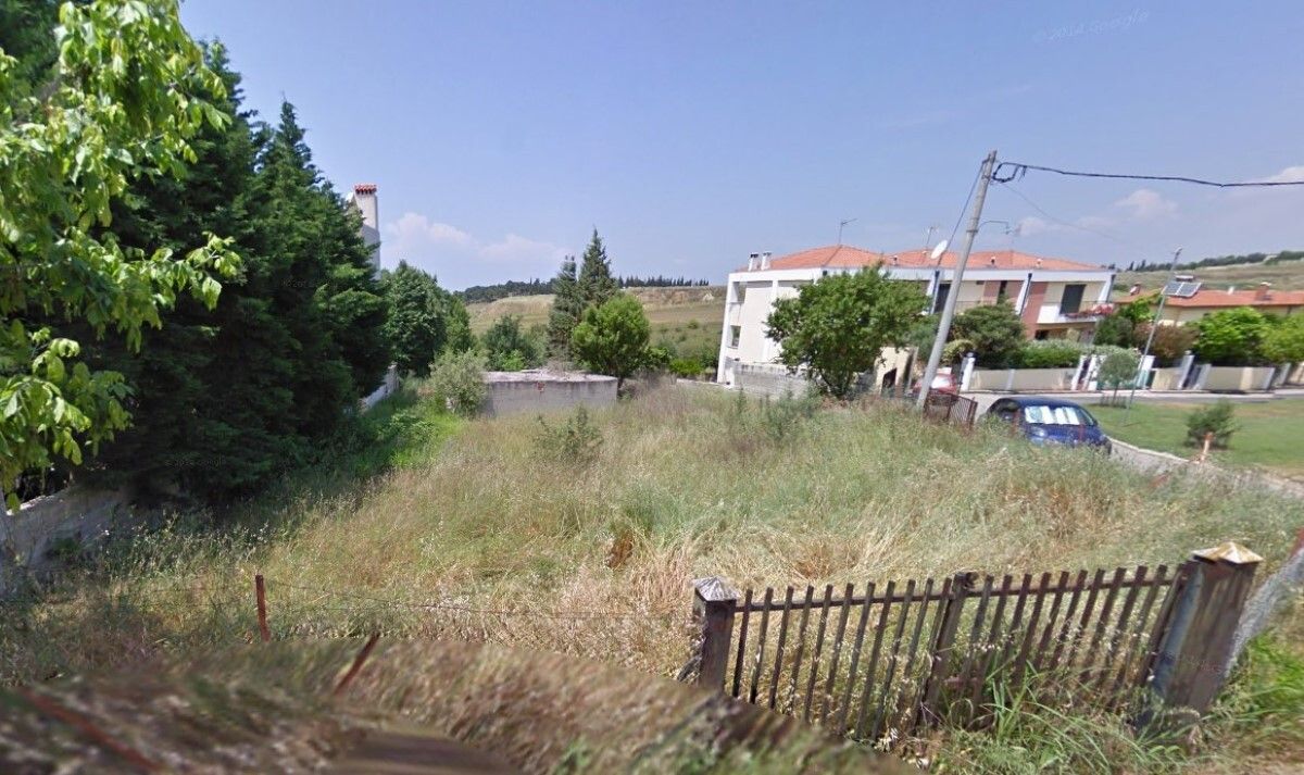 Land in Thessaloniki, Greece, 750 sq.m - picture 1
