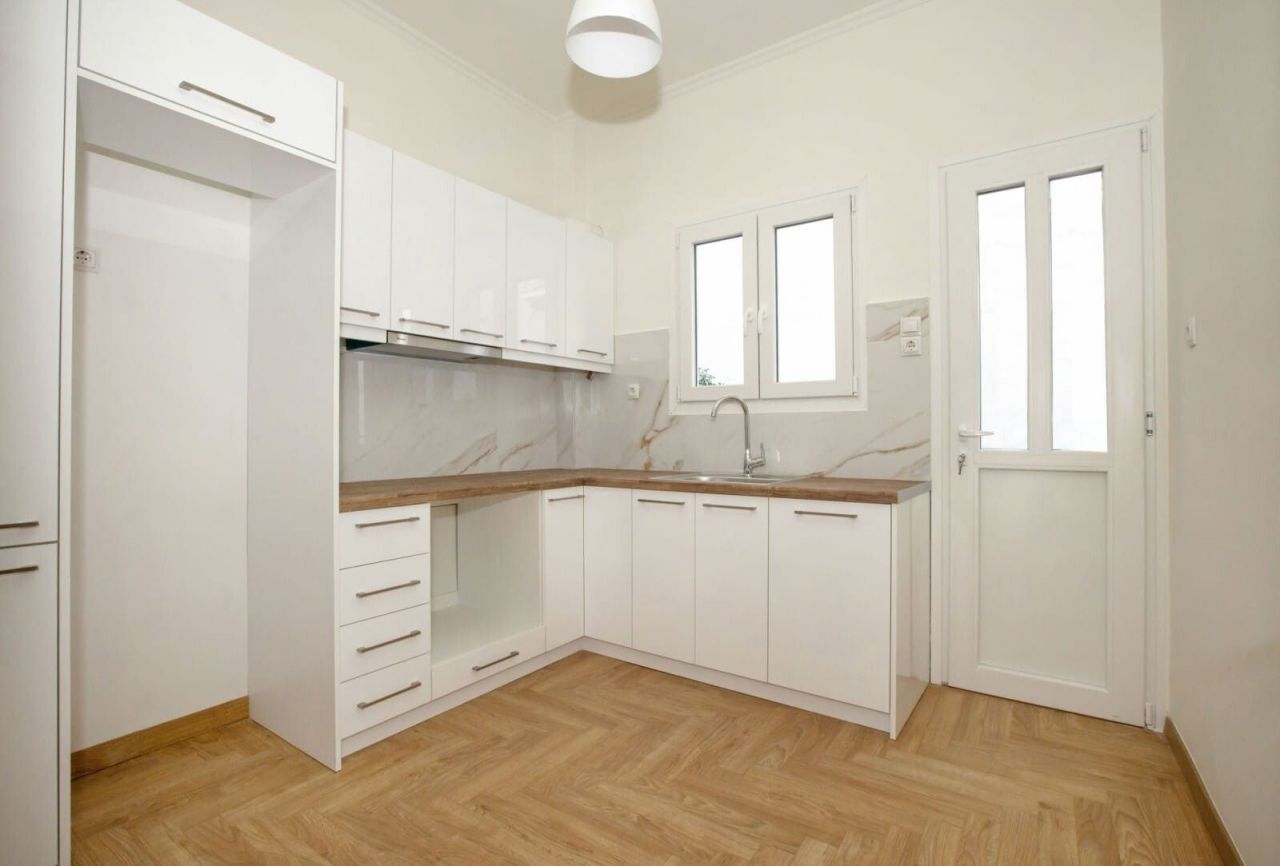 Flat in Athens, Greece, 93 sq.m - picture 1