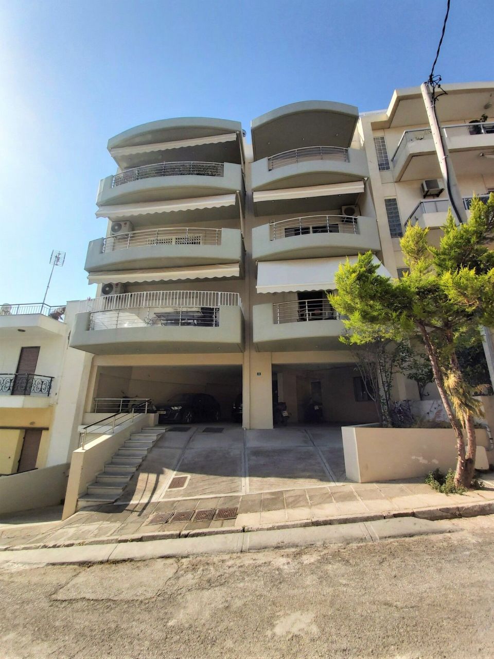 Flat in Athens, Greece, 84 sq.m - picture 1