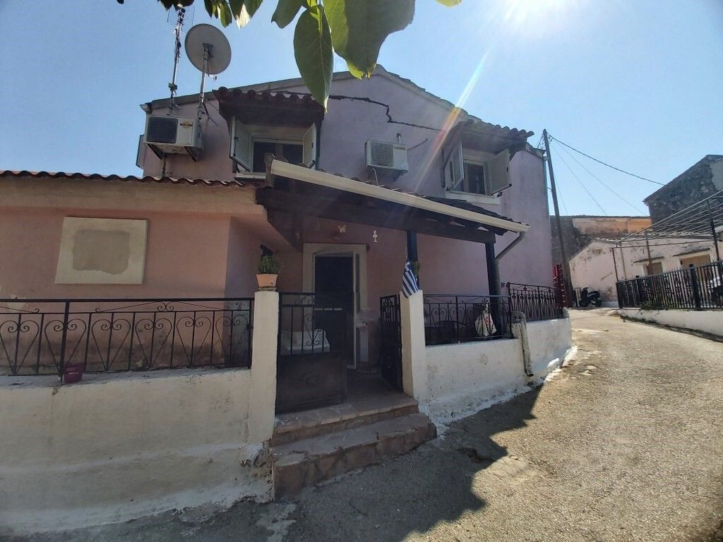 House in Corfu, Greece, 133 sq.m - picture 1