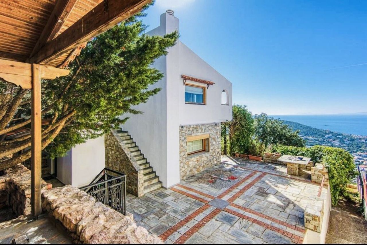 Villa in Saronida, Greece, 320 sq.m - picture 1