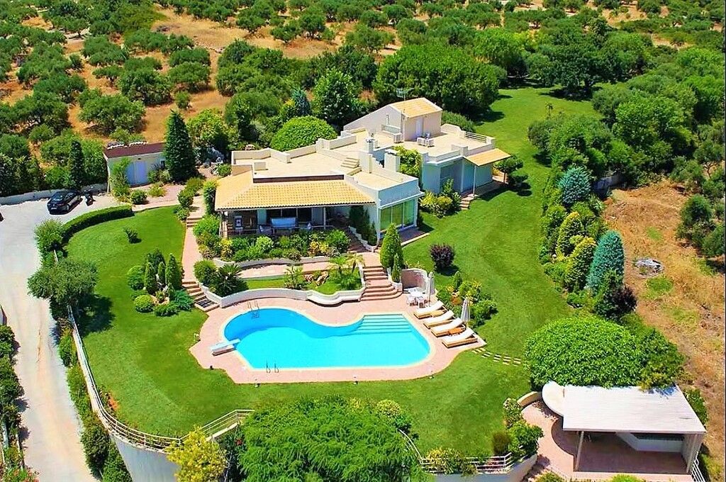 Villa in Anissaras, Greece, 253 sq.m - picture 1
