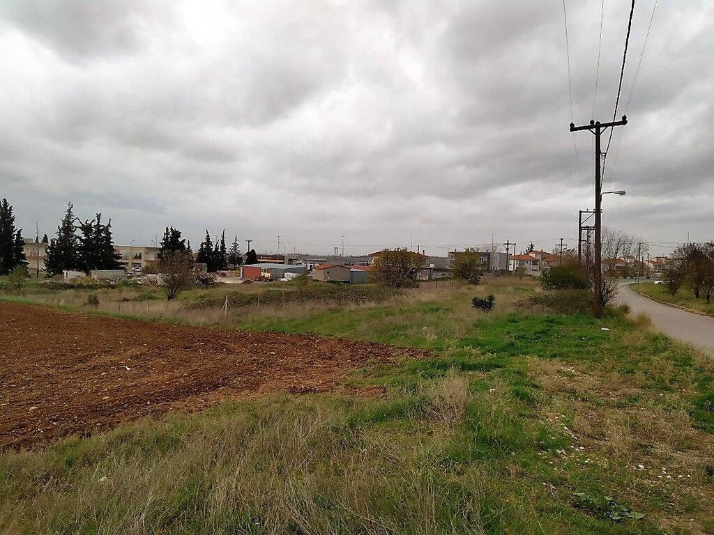 Land in Thessaloniki, Greece, 5 000 sq.m - picture 1