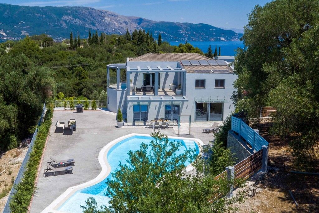 Villa in Corfu, Greece, 436 sq.m - picture 1